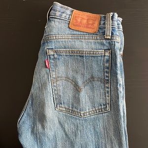 Levi’s crop Jean 26